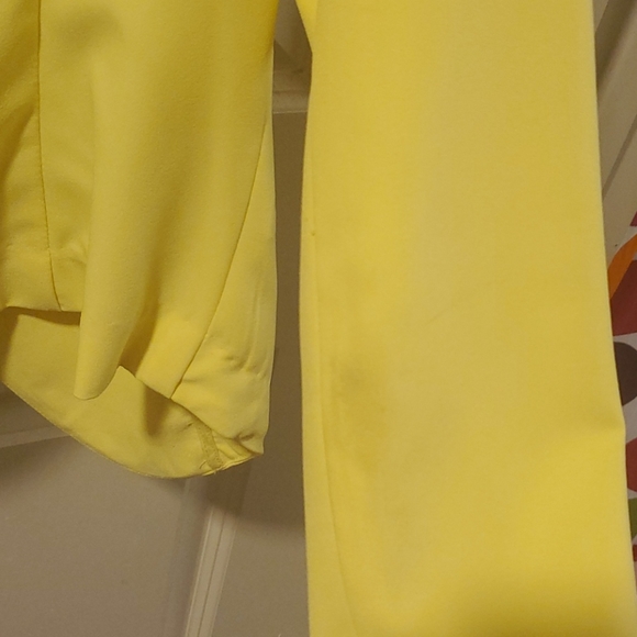 Blazer - Picture 4 of 5